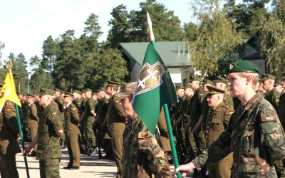 Mokomajame pulke kariai prisiekė Lietuvai