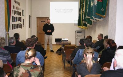 Mokosi ne tik jaunieji šauliai, bet ir vadai