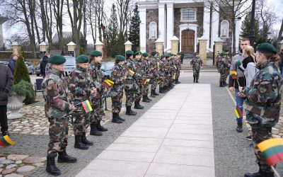 Šauliai džiugiai mini Kovo 11-ąją