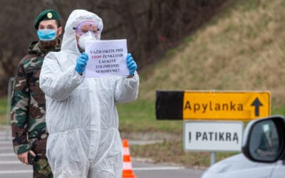 Šauliai budi mobiliuose koronaviruso patikros punktuose